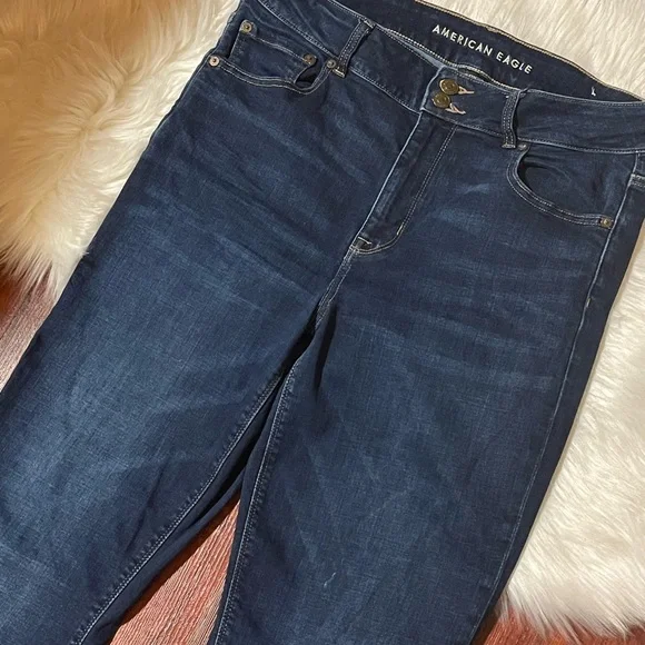 American Eagle Women's High-Rise Super Stretch Flare Denim Jeans 16 Long - Picture 2 of 7